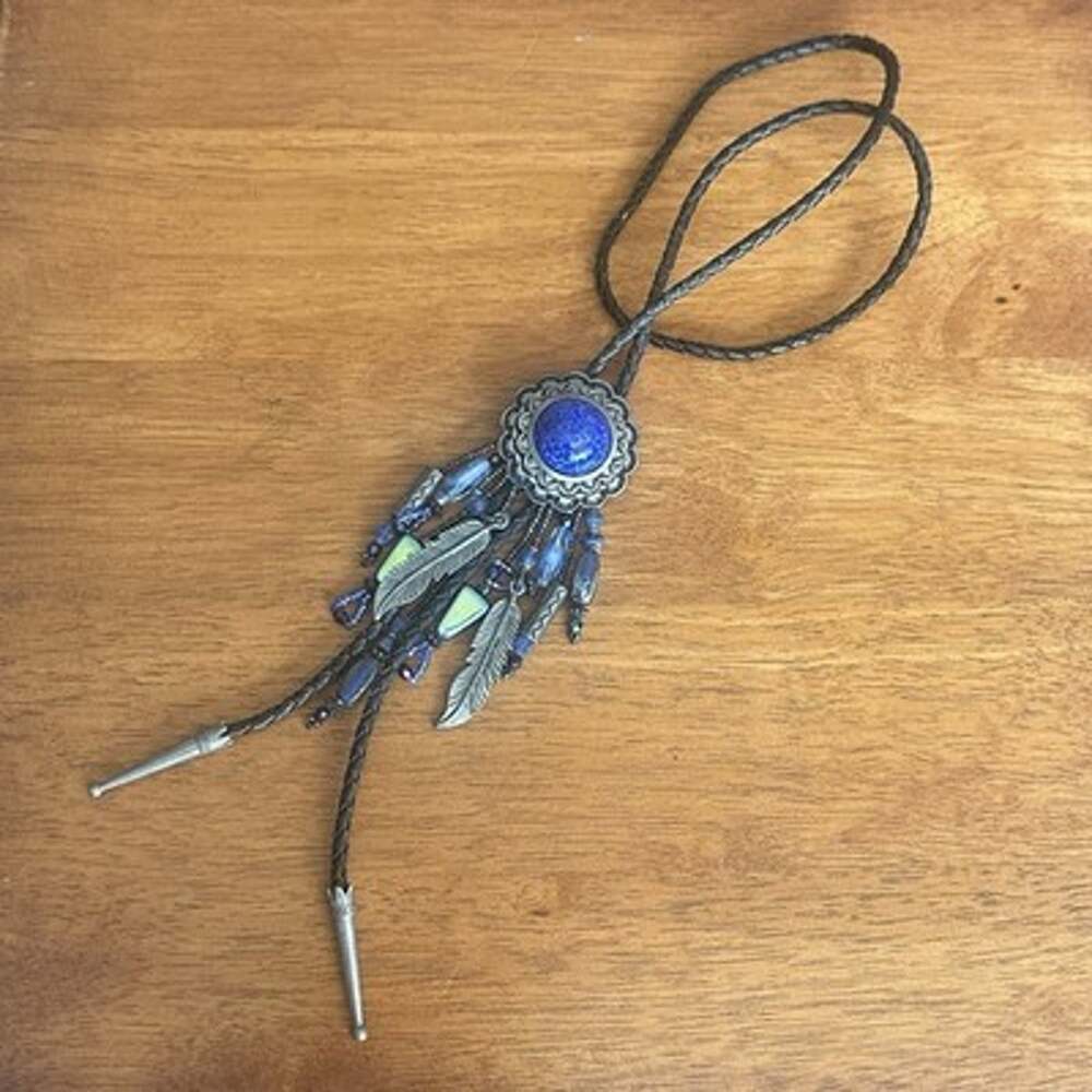 Vtg Lizard With Polka Dot Toes Bolo Tie Blue Cabochon Stone Southwestern Leather